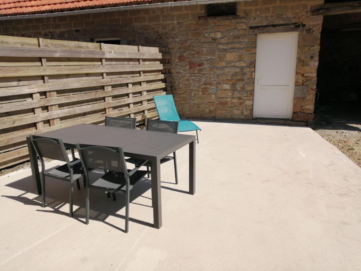 Maison Jullouville Au Calme Esterno foto